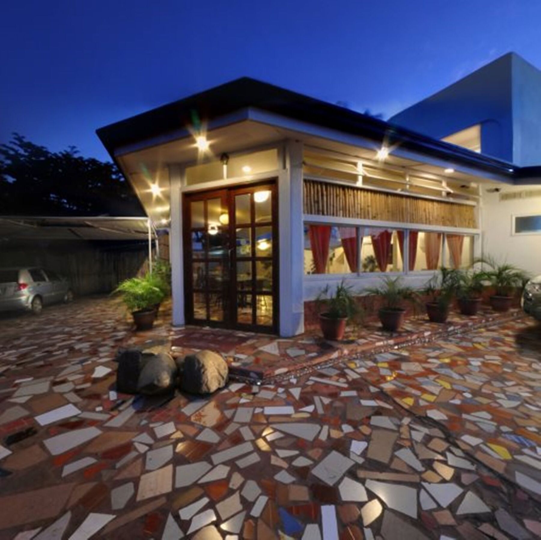 House Of Big Brother Palawan Puerto Princesa Exterior photo
